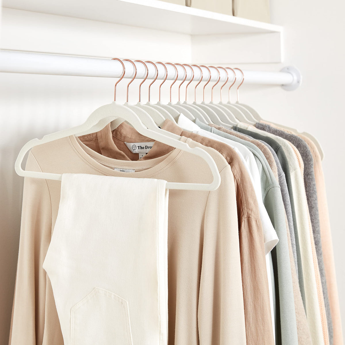 Amazon Basics Slim Velvet Clothes Hangers 50-Pack