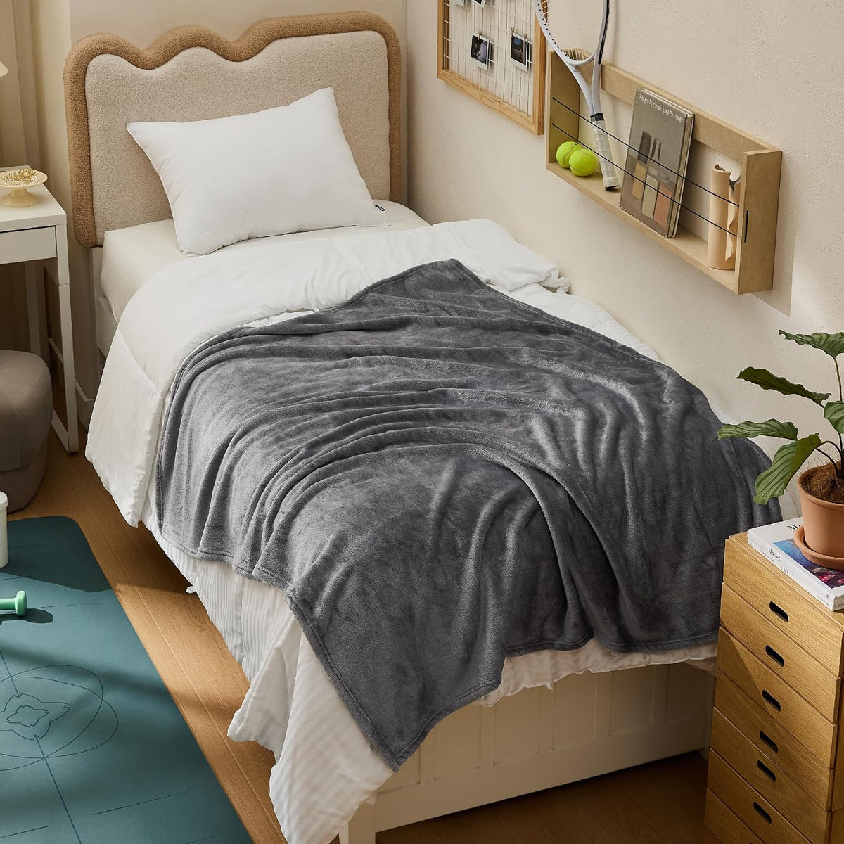 Bedsure GentleSoft Fleece Blanket Twin Size